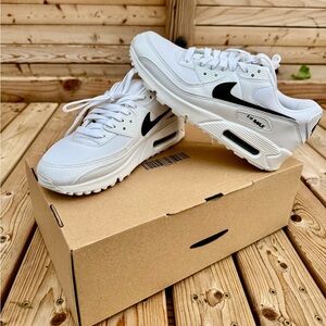 Nike Air Max 90 White & Black